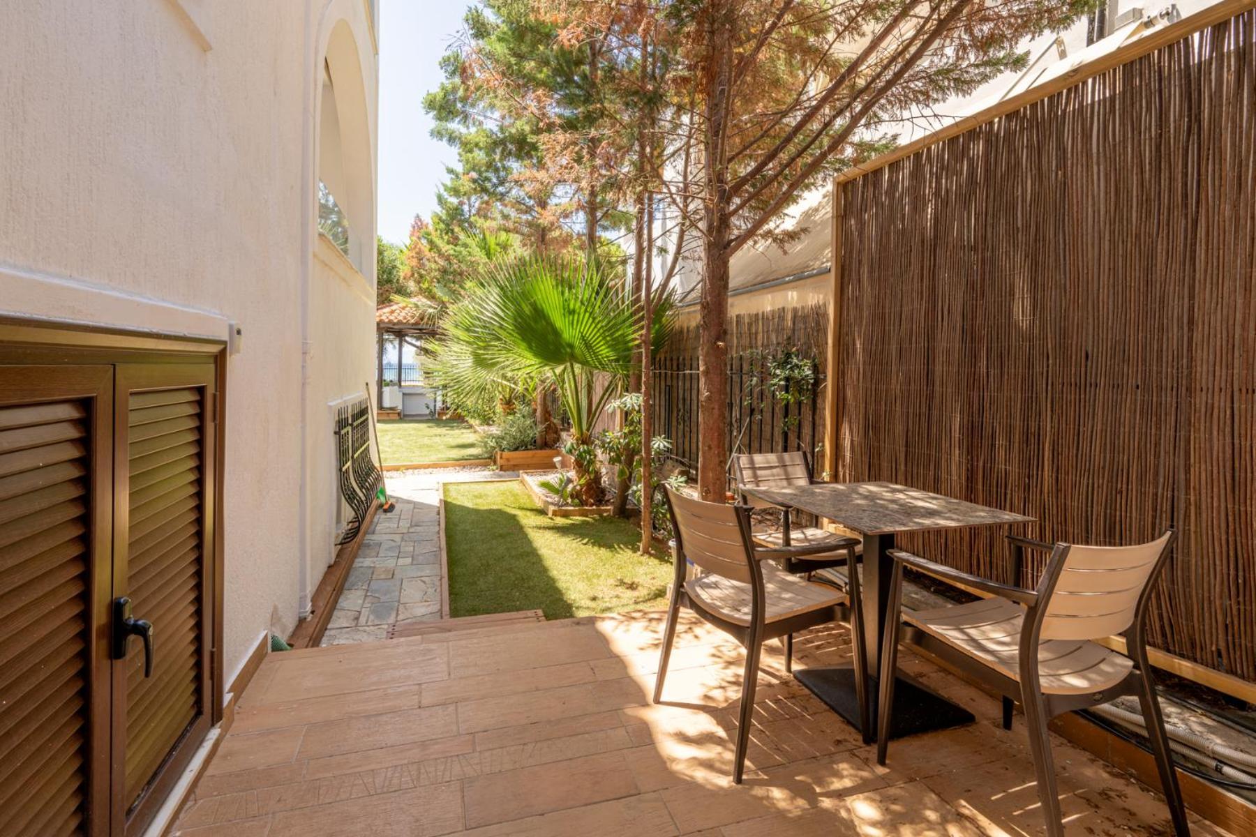Alkis Guest House By Aegiankazarte Kapotidhes Buitenkant foto
